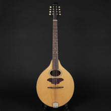 Load image into Gallery viewer, Eastman Lady Moon Signature Octave Mandolin #0612