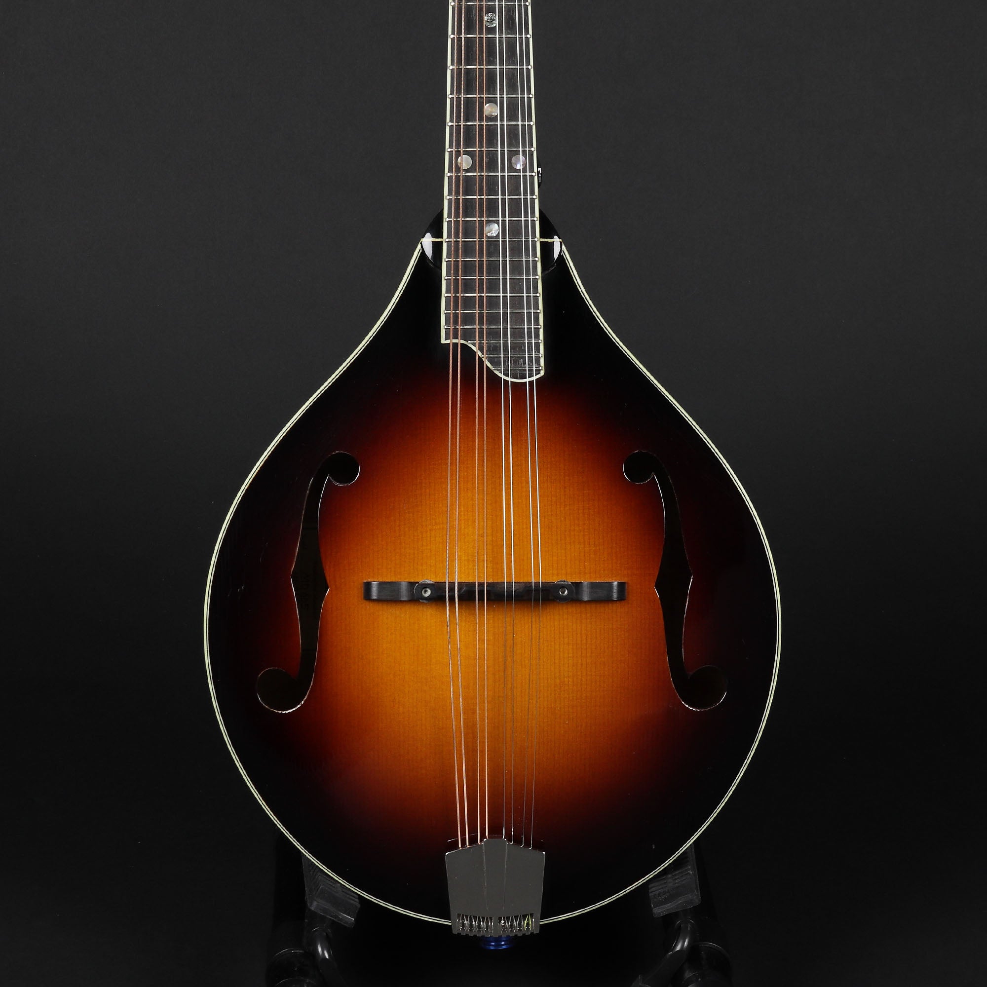 Eastman MD605 Sunburst A-Style Mandolin (Pre-owned)