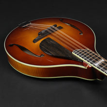 Load image into Gallery viewer, Eastman MDO605-GB Octave Mandolin - Goldburst #1188