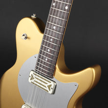 Load image into Gallery viewer, Eastman Fullertone Offset '62 Gold