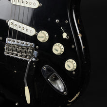 Load image into Gallery viewer, 2011 Fender Custom Shop David Gilmour Stratocaster Relic (Pre-owned)