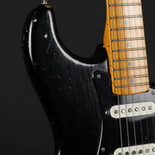 Load image into Gallery viewer, 2011 Fender Custom Shop David Gilmour Stratocaster Relic (Pre-owned)