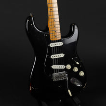 Load image into Gallery viewer, 2011 Fender Custom Shop David Gilmour Stratocaster Relic (Pre-owned)