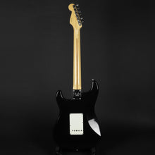 Load image into Gallery viewer, 1999 Fender Eric Clapton Stratocaster (Pre-owned)