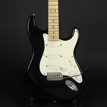 Load image into Gallery viewer, 1999 Fender Eric Clapton Stratocaster (Pre-owned)