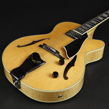 Load image into Gallery viewer, 1995 Fender Custom Shop D'Aquisto Deluxe – Serial #026 (Pre-owned)