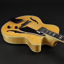 Load image into Gallery viewer, 1995 Fender Custom Shop D'Aquisto Deluxe – Serial #026 (Pre-owned)