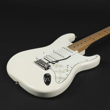 Load image into Gallery viewer, 2019 Fender Player HSS Stratocaster (Pre-owned)