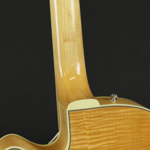 Load image into Gallery viewer, 1995 Fender Custom Shop D'Aquisto Deluxe – Serial #026 (Pre-owned)