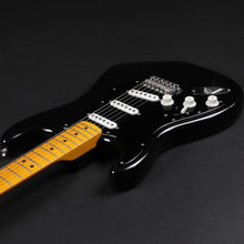 Load image into Gallery viewer, 2014 Left-handed Fender Custom Shop David Gilmour Stratocaster (Pre-owned)