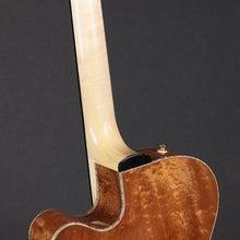 Load image into Gallery viewer, Jaén Siracusa 16R+ Custom Archtop Guitar