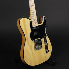 Load image into Gallery viewer, Fret-King JD Jerry Donahue Model (Pre-owned)