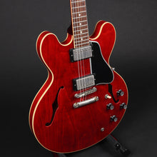 Load image into Gallery viewer, 2020 Gibson Custom Shop 61 Reissue ES-335 VOS (Pre-owned)