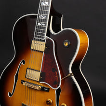 Load image into Gallery viewer, 2000 Gibson Super 400 CES Sunburst (Pre-owned)