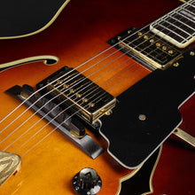 Load image into Gallery viewer, 1990&#39;s Guild X-700 Archtop - Sunburst (Pre-owned)