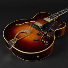 Load image into Gallery viewer, 1990&#39;s Guild X-700 Archtop - Sunburst (Pre-owned)