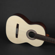 Load image into Gallery viewer, Hanika 58 Lattice EF-N Classical Guitar