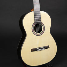 Load image into Gallery viewer, Hanika HE Lattice Concert Classical Guitar