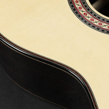 Load image into Gallery viewer, Hanika HE Lattice Concert Classical Guitar