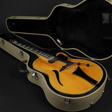 Load image into Gallery viewer, 2003 Hofner Jazzica Natural Archtop (Pre-owned)