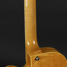 Load image into Gallery viewer, 2003 Hofner Jazzica Natural Archtop (Pre-owned)