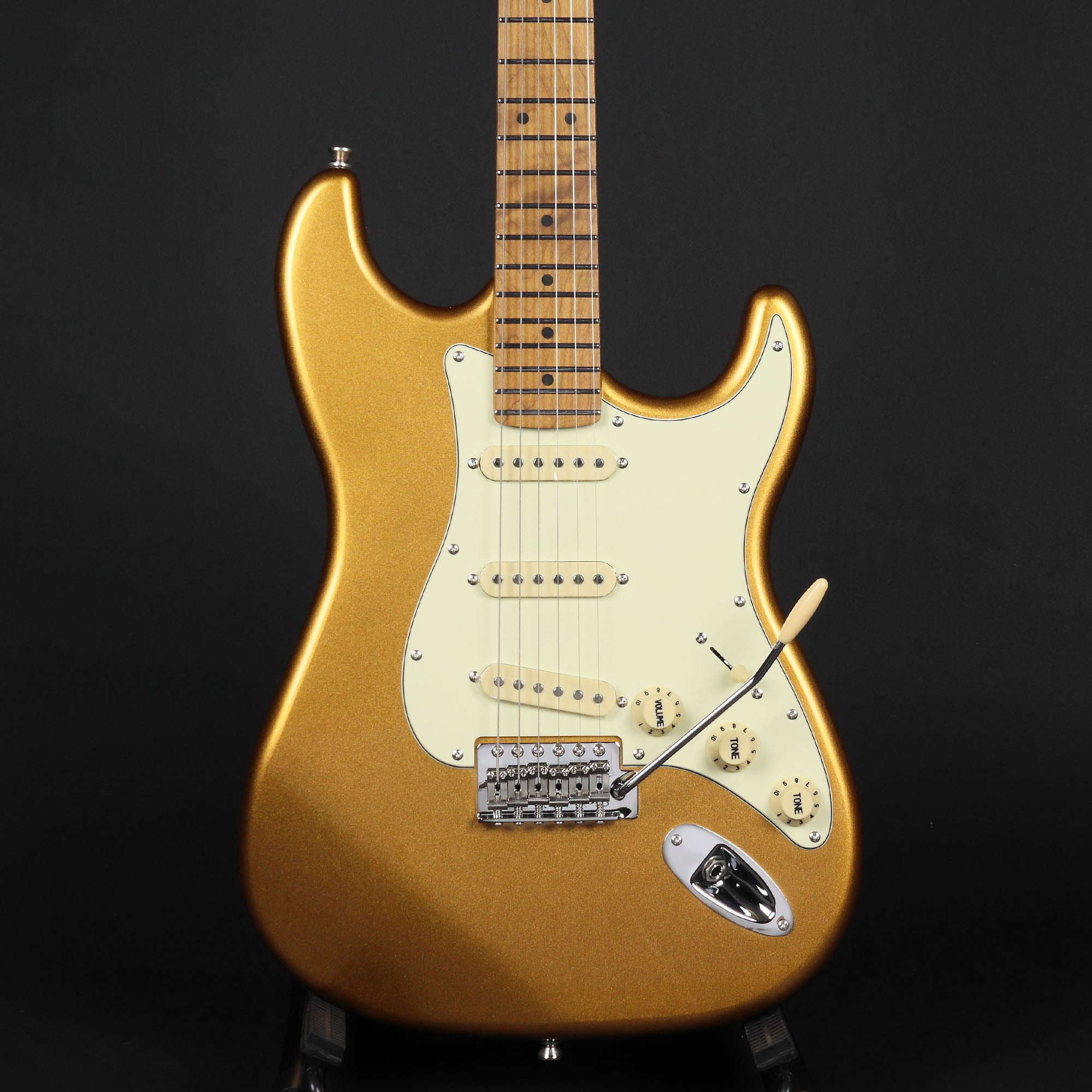 Jet JS-300 Gold Electric Guitar