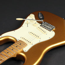 Load image into Gallery viewer, Jet JS-300 Gold Electric Guitar