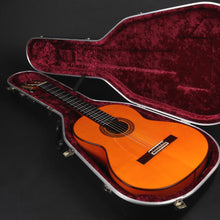 Load image into Gallery viewer, 2007 Jose Ramirez FL2 Flamenco Guitar (Pre-owned)