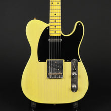 Load image into Gallery viewer, Kauffmann 56 T Butterscotch - Light Aged 26611