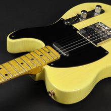 Load image into Gallery viewer, Kauffmann 56 T Butterscotch - Light Aged 26611