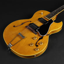 Load image into Gallery viewer, King Snake Curtis - Amber Natural