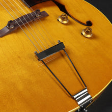 Load image into Gallery viewer, King Snake Muddy Non Cutaway - Amber Natural 015