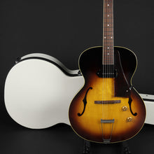 Load image into Gallery viewer, King Snake Muddy Non Cutaway - Tobacco Sunburst #020