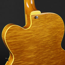 Load image into Gallery viewer, King Snake Two Bone T - Amber Natural