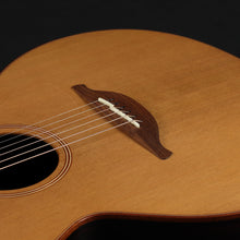 Load image into Gallery viewer, Lowden O25 Cedar/Rosewood (Pre-owned)