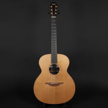 Load image into Gallery viewer, Lowden O25 Cedar/Rosewood (Pre-owned)