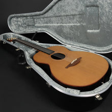 Load image into Gallery viewer, Lowden O25 Cedar/Rosewood (Pre-owned)