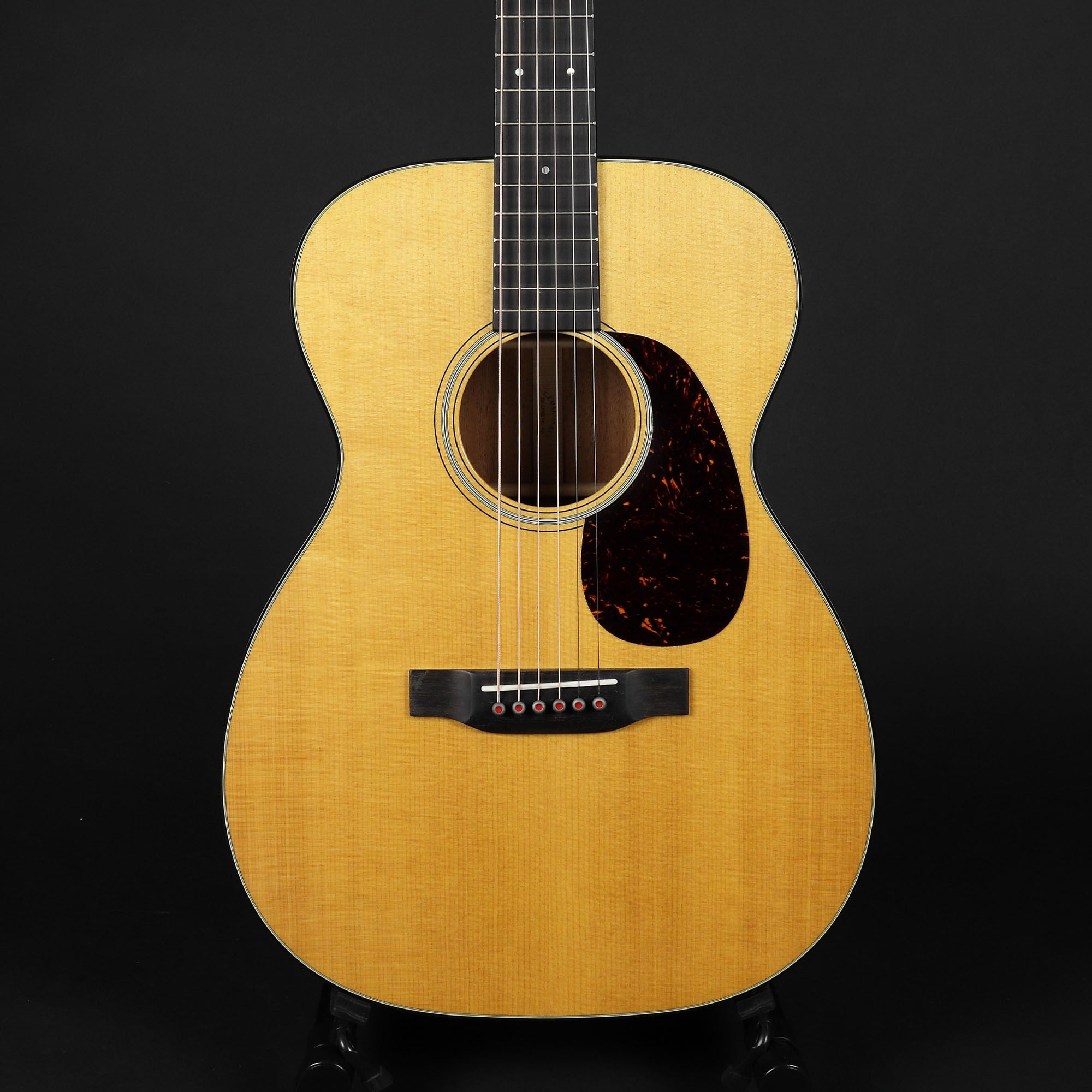 Martin Standard Series 00-18 (Pre-owned)