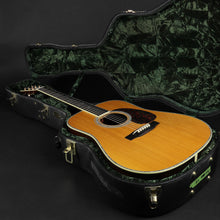 Load image into Gallery viewer, 2004 Martin D-41 Special (Pre-owned)