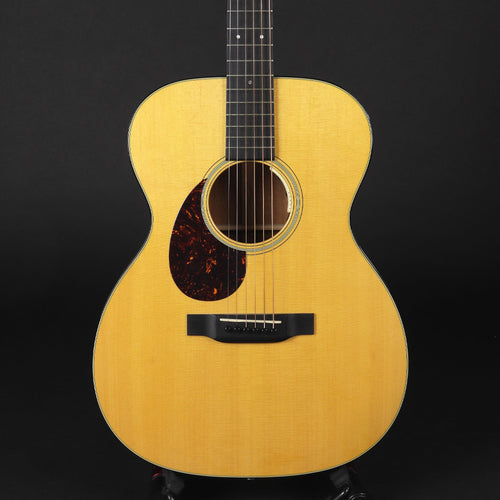 2017 Left-handed Martin OM18e (Pre-owned)