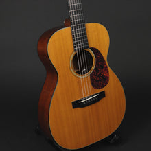 Load image into Gallery viewer, 2005 Martin 00-18v Sitka/Mahogany (Pre-owned)