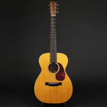 Load image into Gallery viewer, 2005 Martin 00-18v Sitka/Mahogany (Pre-owned)