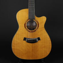 Load image into Gallery viewer, McElroy OOO Cutaway Bear Claw Sitka/Rosewood (Pre-owned)