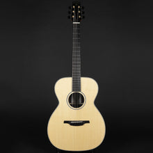 Load image into Gallery viewer, McNally OM32 Spruce/Rosewood #331