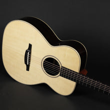 Load image into Gallery viewer, McNally OM32 Spruce/Rosewood #331