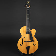Load image into Gallery viewer, Peerless Contessa 16&quot; Archtop (Pre-owned)