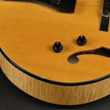 Load image into Gallery viewer, Sonntag Allegria Archtop Guitar (Pre-owned)