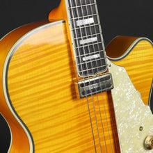 Load image into Gallery viewer, Stromberg Montreux - Trans Honey Light Aged