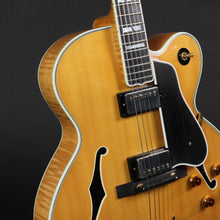 Load image into Gallery viewer, 2006 Jim Triggs San Salvador L-5 Style Archtop Guitar (Pre-owned)