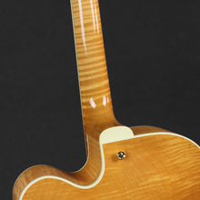 Load image into Gallery viewer, 2006 Jim Triggs San Salvador L-5 Style Archtop Guitar (Pre-owned)